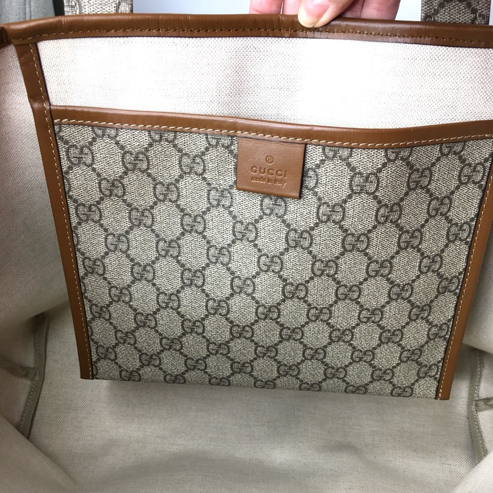 Gucci authentic brown monogram coated canvas tote bag - Picture 9 of 16